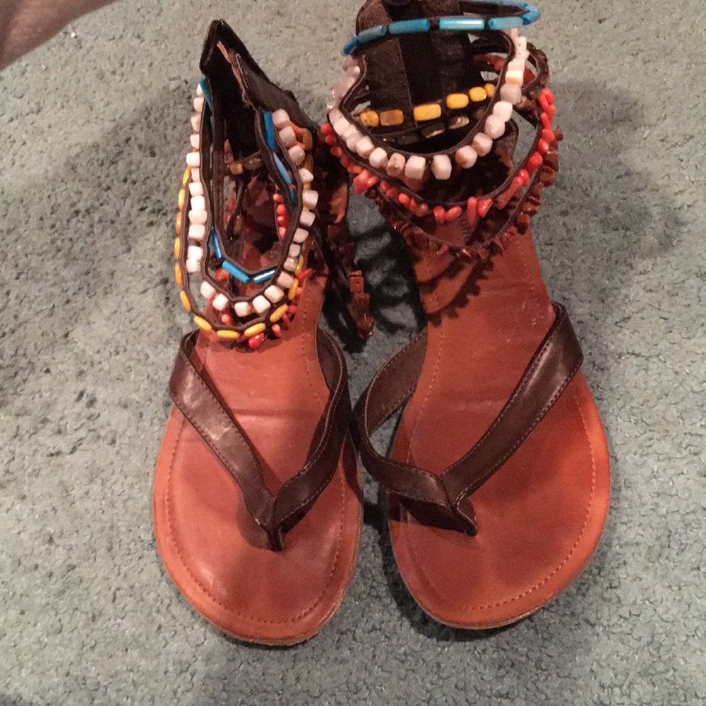 Zigi soho beaded gladiators size 8